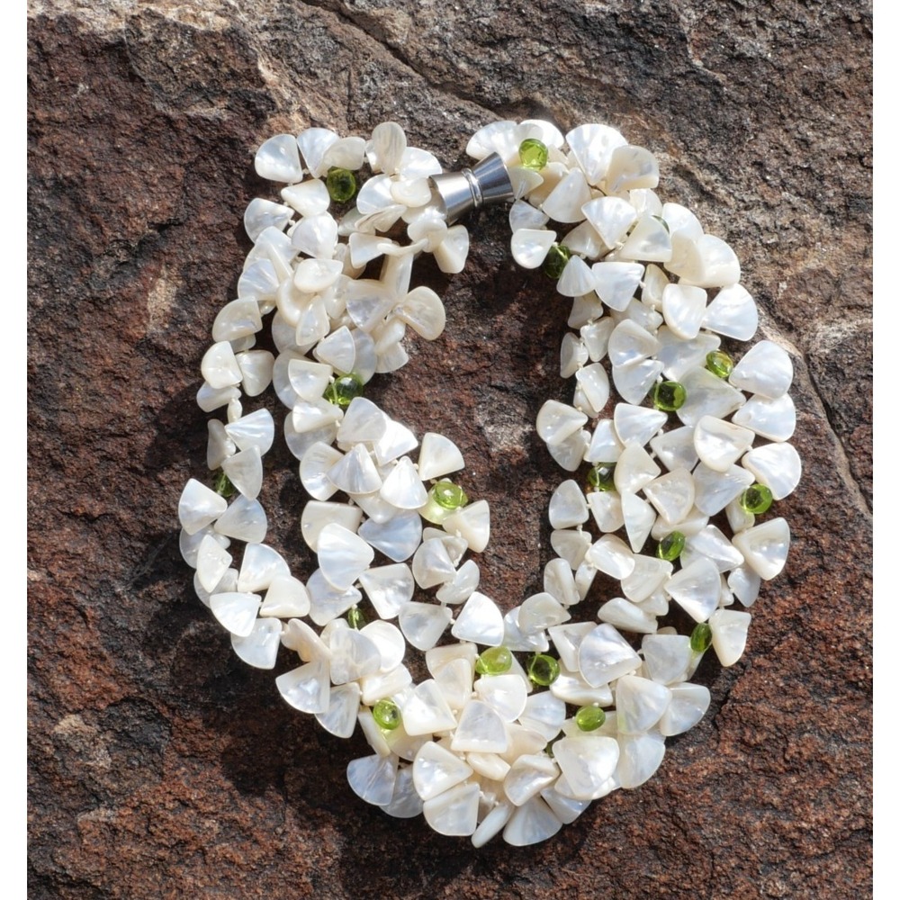 Mother of Pearl Shell Multi-Strand Necklace with Green Glass Beads 20"